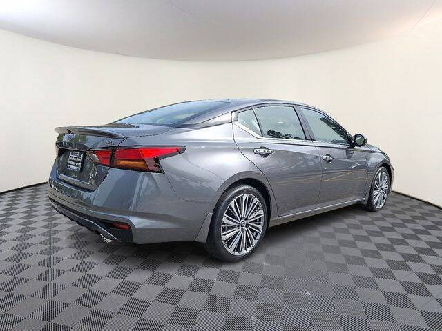 2025 Nissan Altima 2.5 SL