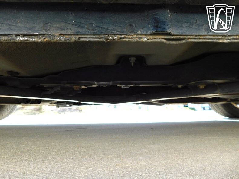 2004 Ford Thunderbird Deluxe