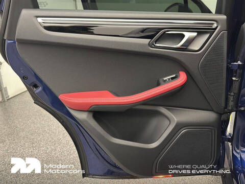 2025 Porsche Macan S