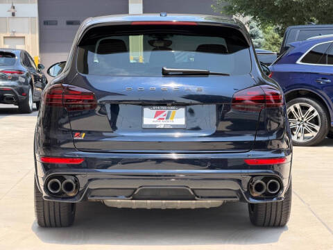 2016 Porsche Cayenne GTS