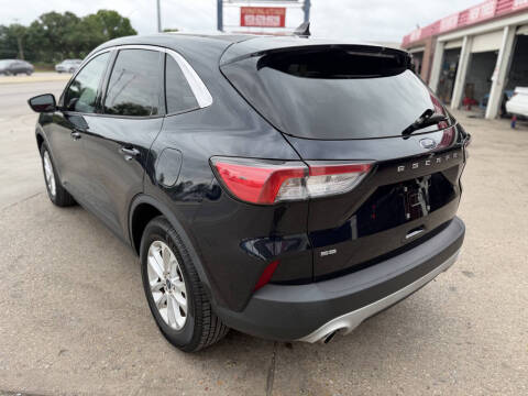 2021 Ford Escape SE