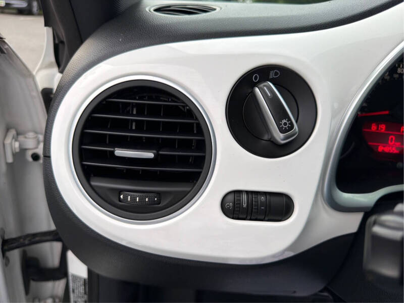 2012 Volkswagen Beetle