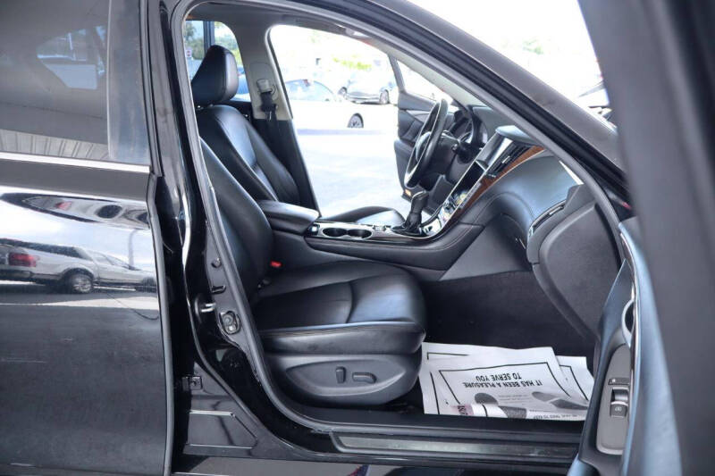 2018 Infiniti Q50
