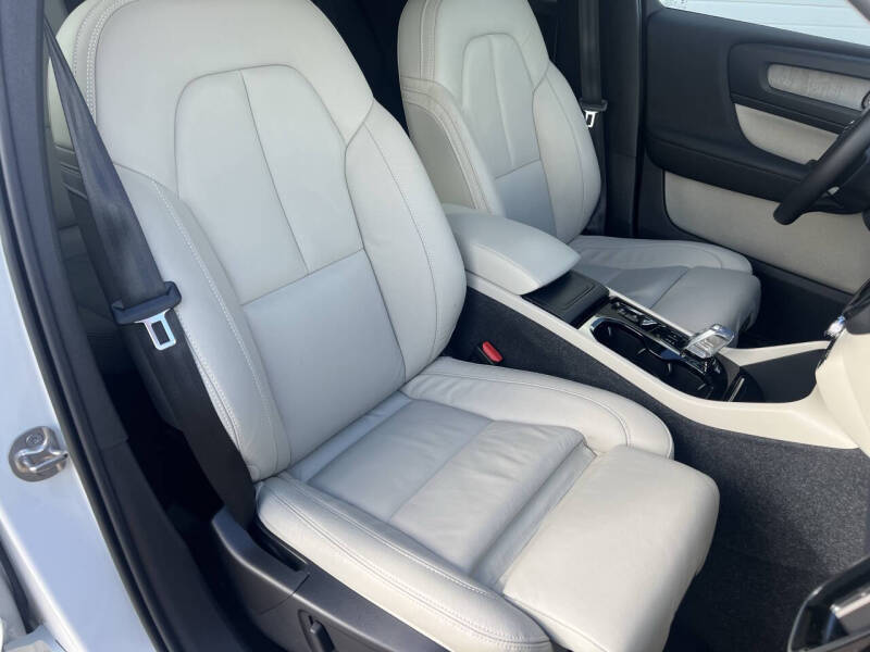 2023 Volvo XC40 Ultimate - Photo 10