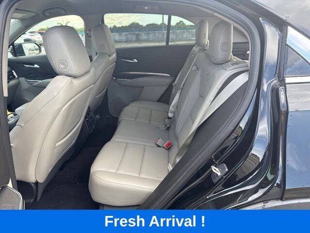2023 Cadillac XT4 Luxury