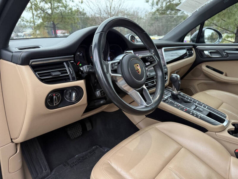 2021 Porsche Macan S