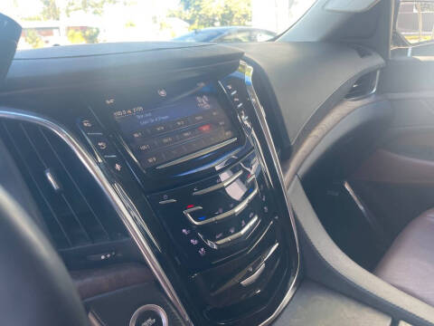 2015 Cadillac Escalade Luxury