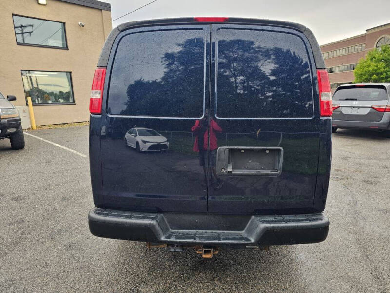 2019 Chevrolet Express 2500