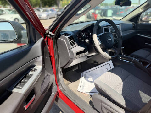 2010 Jeep Grand Cherokee Laredo