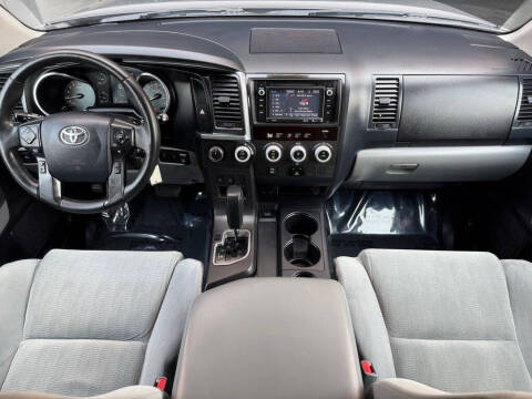 2019 Toyota Sequoia SR5