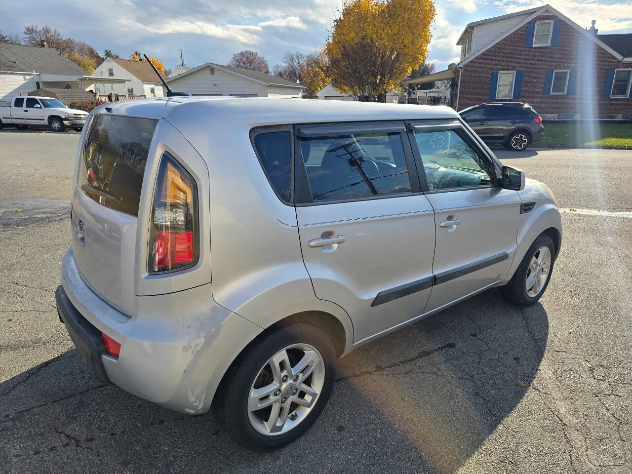 2011 Kia Soul for sale at QUEENSGATE AUTO SALES in York, PA