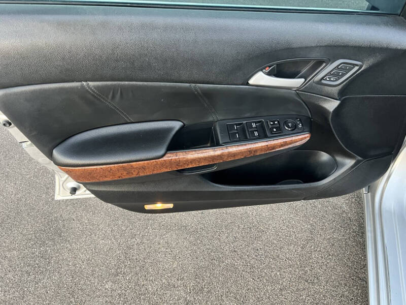 2012 Honda Accord EX-L V6 w/Navi