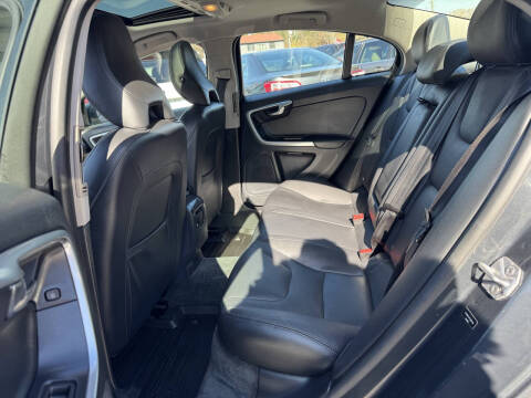 2015 Volvo S60 T5 Drive-E Premier Plus