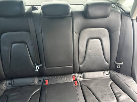 2009 Audi A4 2.0T quattro Premium Plus