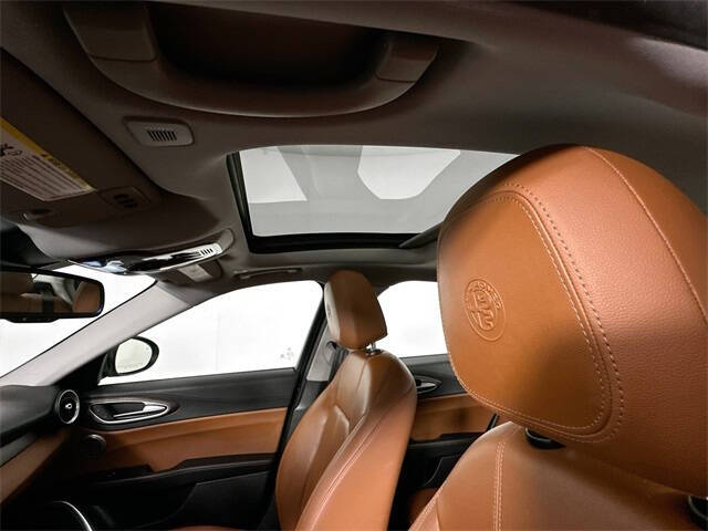 2017 Alfa Romeo Giulia Ti