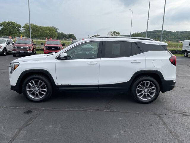 2023 GMC Terrain SLT