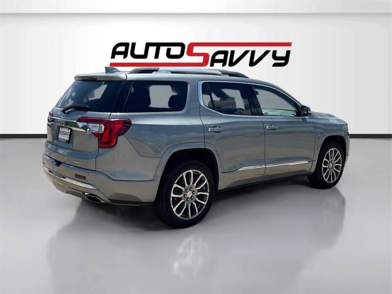 2023 GMC Acadia Denali