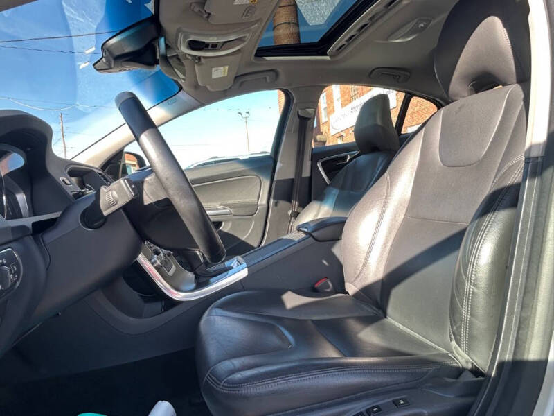 2016 Volvo S60 T5 Drive-E Premier