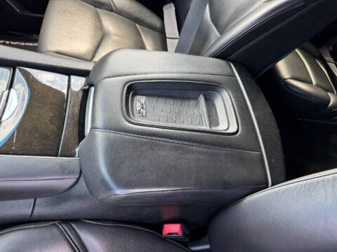 2017 Cadillac Escalade ESV Platinum