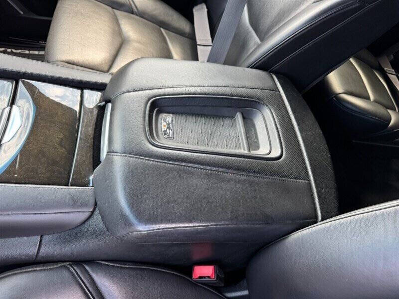2017 Cadillac Escalade ESV Platinum