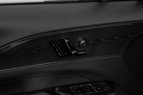 2024 Cadillac LYRIQ Luxury 3