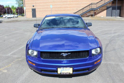 2005 Ford Mustang V6 Deluxe