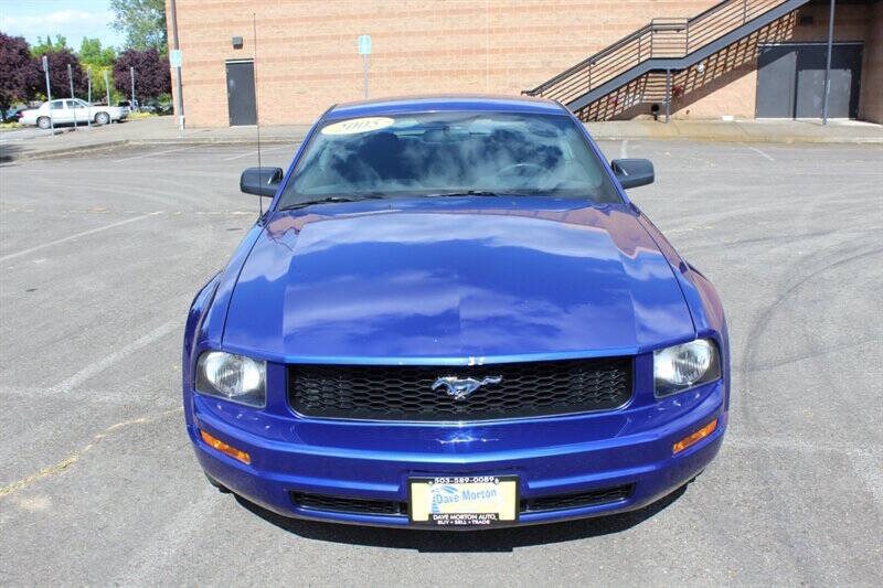 2005 Ford Mustang V6 Deluxe