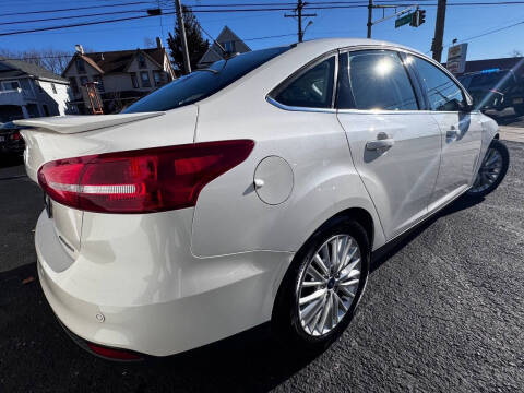 2018 Ford Focus Titanium