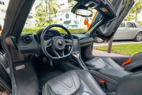 2020 McLaren 720S Spider Luxury