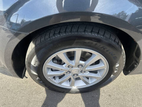 2019 Chevrolet Sonic LT Auto