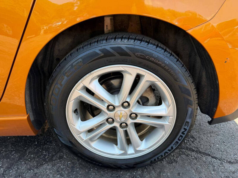 2017 Chevrolet Cruze LT Auto