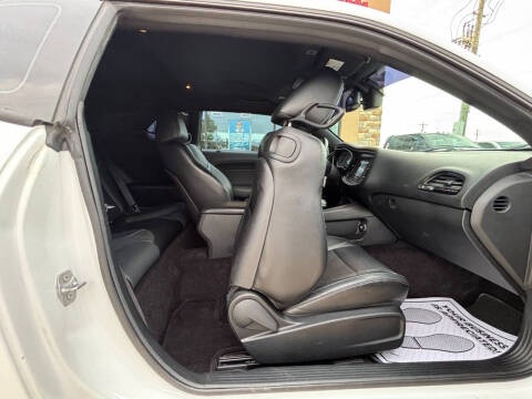 2017 Dodge Challenger SXT