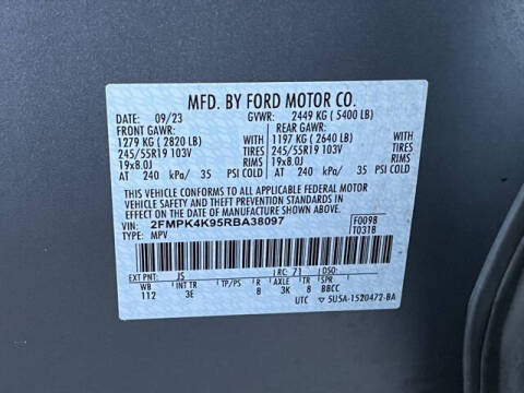 2024 Ford Edge Titanium