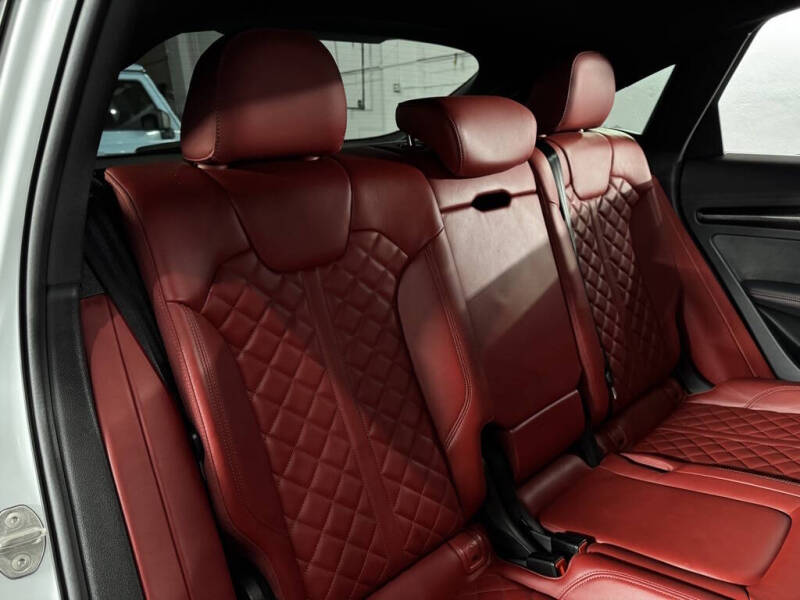 2023 Audi SQ5 Sportback 3.0T quattro Premium Plus