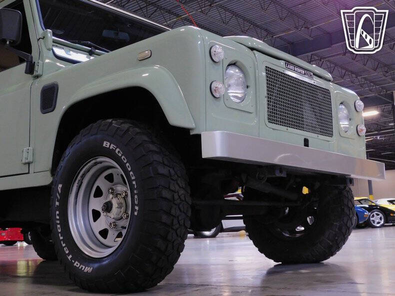 1987 Land Rover Defender