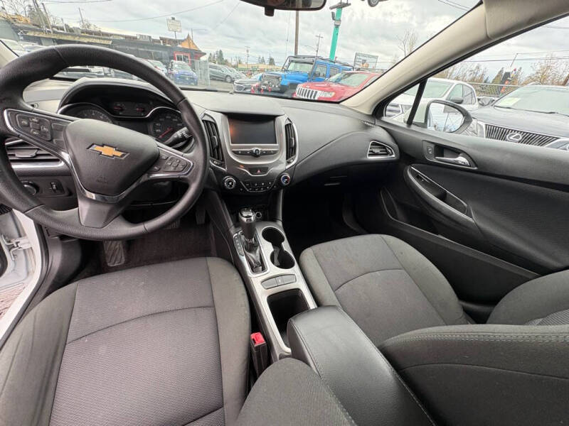 2018 Chevrolet Cruze LT Auto