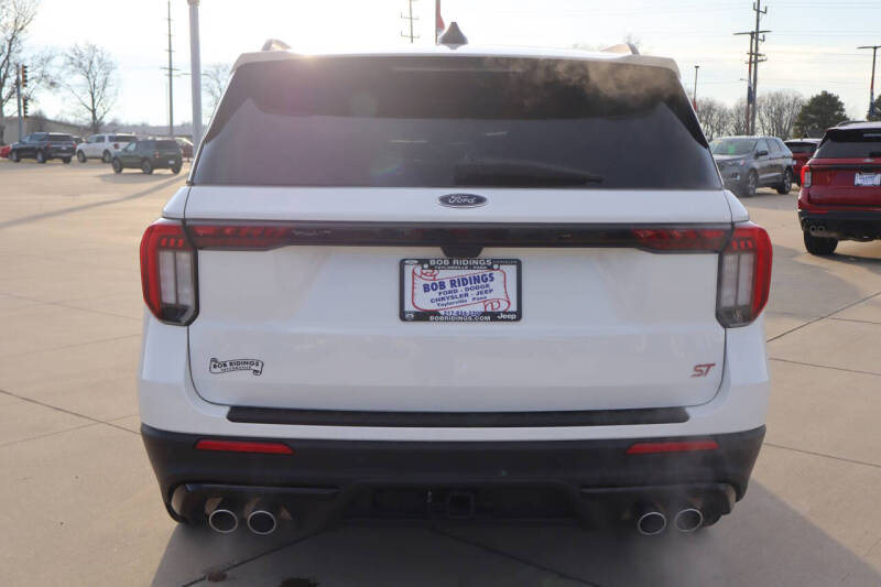 2025 Ford Explorer ST