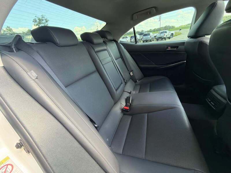2017 Lexus IS 300