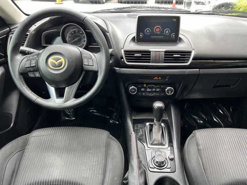 2015 Mazda MAZDA3 i Touring