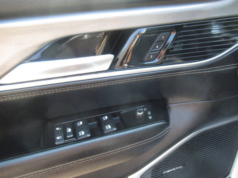 2024 Jeep Wagoneer