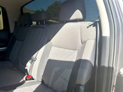 2017 Toyota Tundra SR5