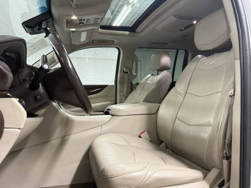 2017 Cadillac Escalade ESV Premium Luxury