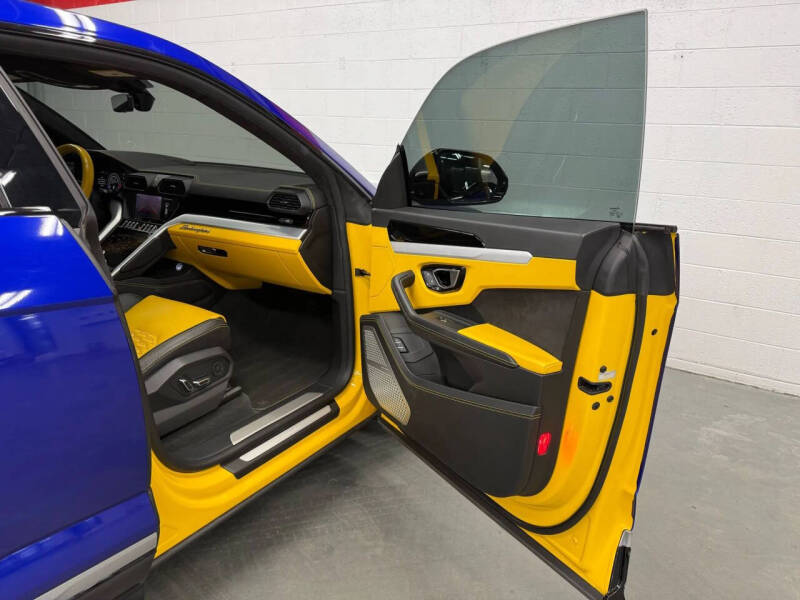 2019 Lamborghini Urus