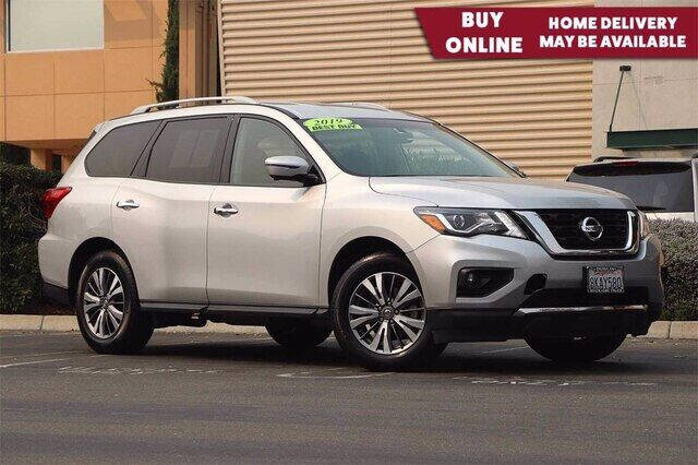 2019 Nissan Pathfinder SL