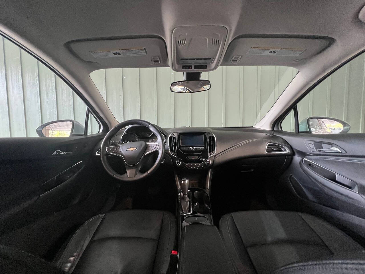 2018 Chevrolet Cruze for sale at Issaquah Autos in Issaquah, WA