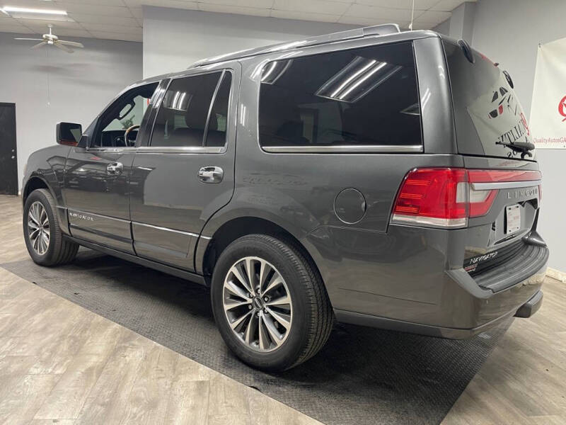 2016 Lincoln Navigator Select