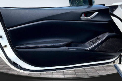 2016 Mazda MX-5 Miata Sport