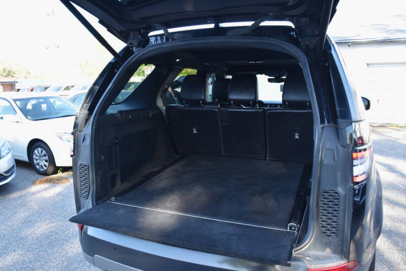 2019 Land Rover Discovery SE