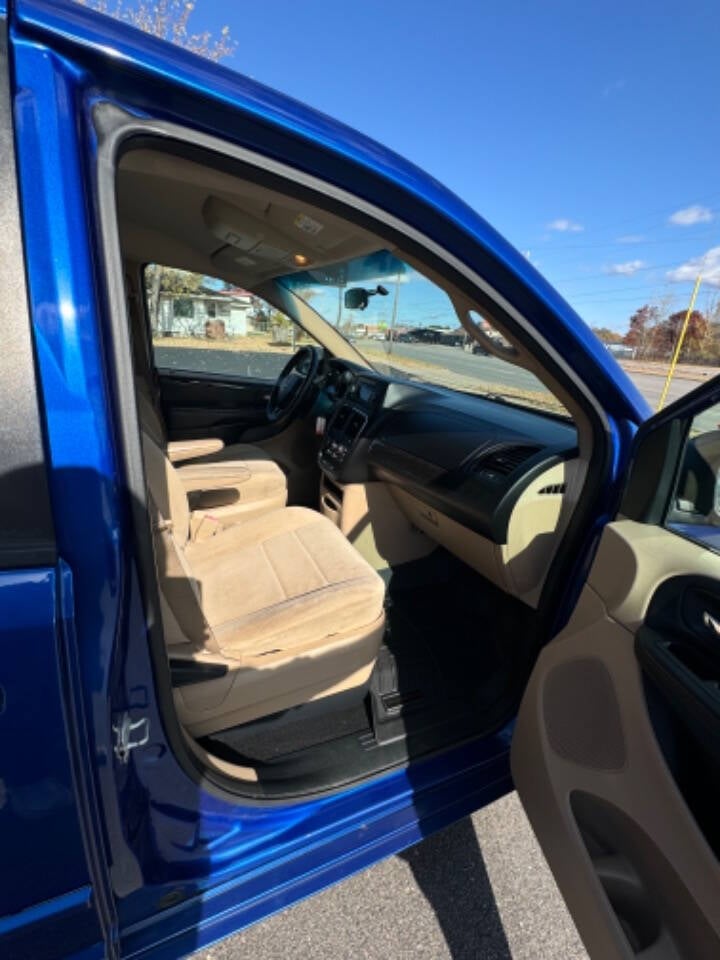 2013 Dodge Grand Caravan for sale at SIGNATURE AUTOS LLC in Weston, WI