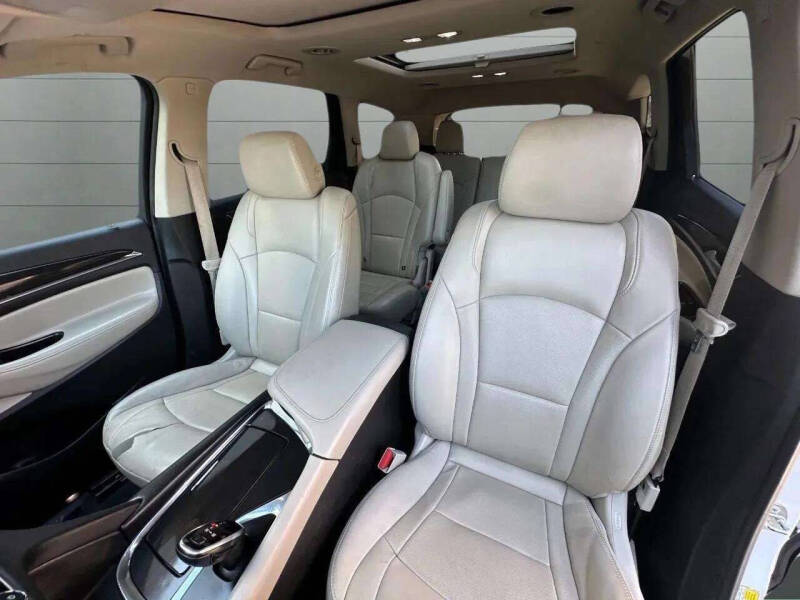 2020 Buick Enclave Essence